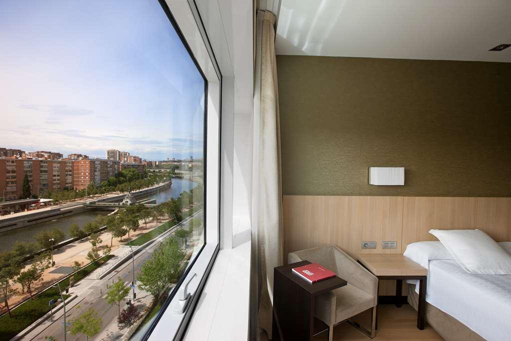 Hotel Nh Ribera Del Manzanares Madrid Zimmer foto