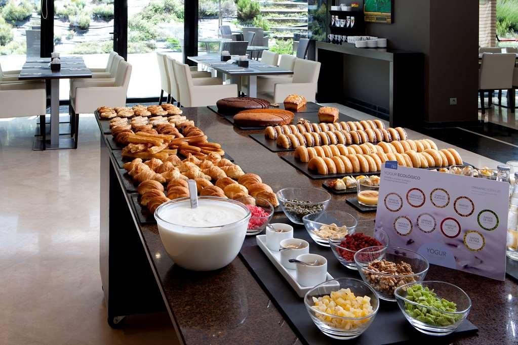 Hotel Nh Ribera Del Manzanares Madrid Restaurant foto