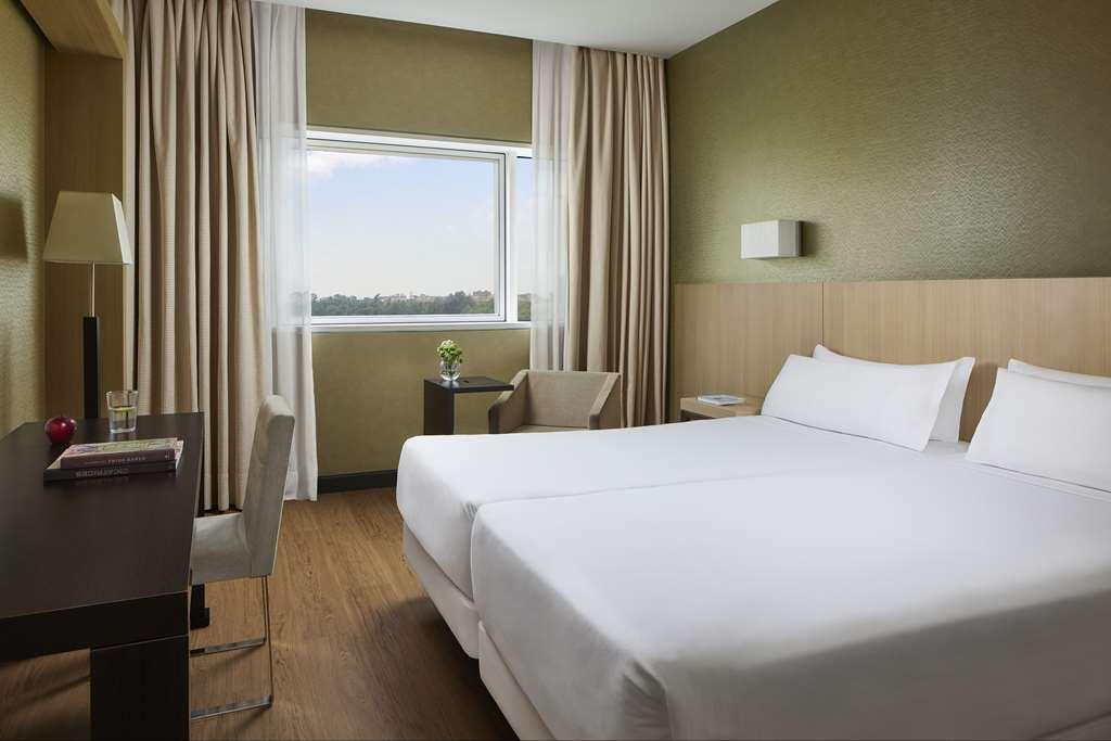Hotel Nh Ribera Del Manzanares Madrid Zimmer foto